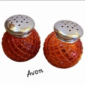 2 Avon Ruby Red Powder Shakers